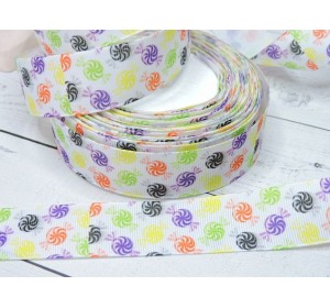 Репсовая лента с рисунком (мультики, 3D) 25мм,  белого цвета с рисунком "Леденцы".