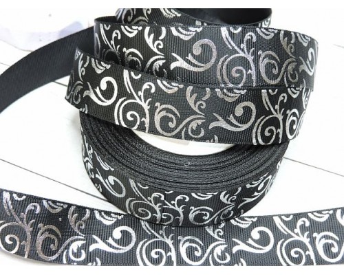 Репсовая лента с рисунком 25мм черного цвета с серебряным узором