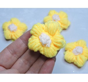 Цветочки вязанные 4,5 см, цв. желтый - 1 шт.