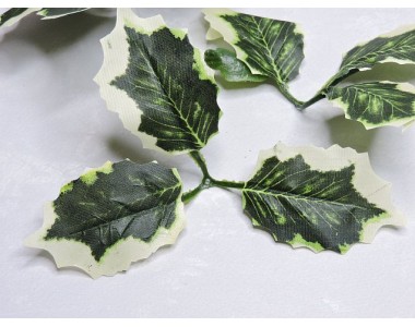 Листик остролиста 3 шт, двухцветный - 1 шт.