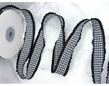 Лента 25 мм с волнистым краем "Гусиная лапка", цв. черный -1 м.