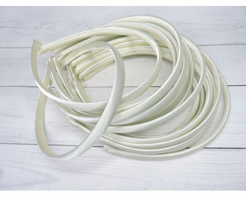 Ободок пластиковый в ткани 1 см, цв. кремовый -1 шт.