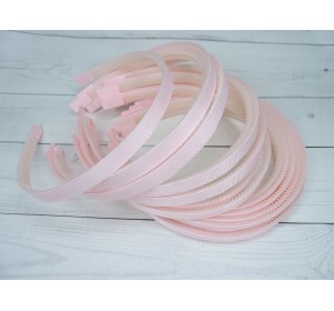 Ободок пластик  1 см, с ребсовой тканью, цв. светло-розовый - 1 шт.