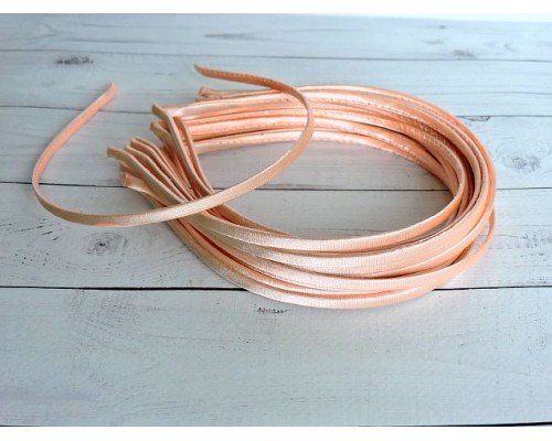 Ободок металл+атлас 0.5 см, цв. персиковый - 1 шт.