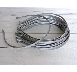 Ободок металл в ткани 0,5 см, серый -1 шт.