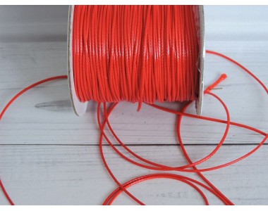 Шнур вощеный 1 мм, цв. красный - 1 м.