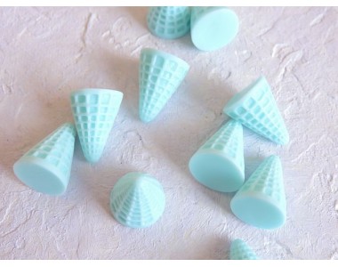 Кабошон "Рожок для мороженого", цв. светло-голубой - 1 шт.