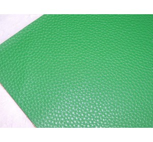 Кожзам зернистый  матовый, цв. зеленый
