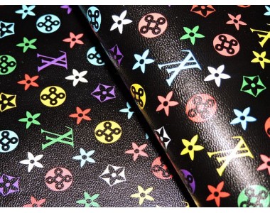 Кожзам с рисунком "Бренды", цв. черный