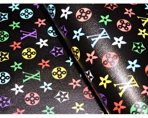 Кожзам с рисунком "Бренды", цв. черный 