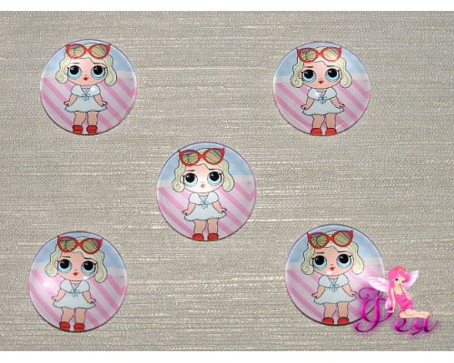 Кабошон стеклянный с рисунком 25 мм "ЛОЛ  блондинка с очками" - 1шт