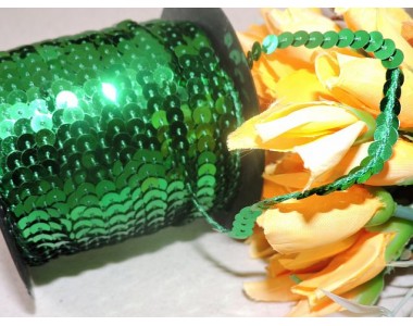 Пайетки на нитке 6мм, цв. зеленый 1 м