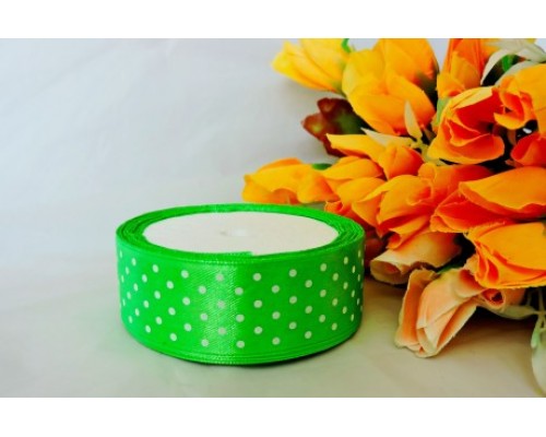 Атласная лента 25 мм салатового цвета с рисунком "Мелкий белый горох"