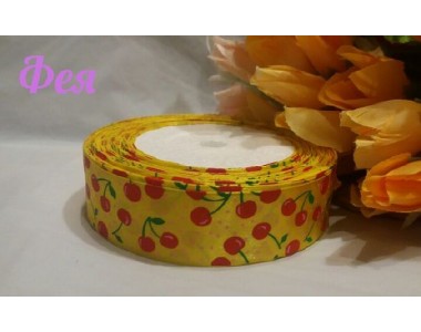 Атласная лента 25 мм желтого цвета с рисунком "Вишенки"