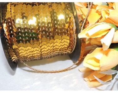 Пайетки на нитке 6мм, цв. золото - 1 м