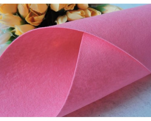 Фетр жесткий цв.пурпурно-розовый 1мм (лист 41см * 49см)