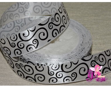 Атласная лента 25 мм, белого цвета с рисунком "Черный узор"-1м