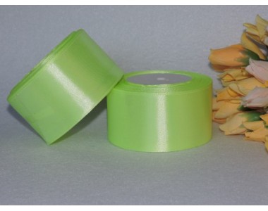 Однотонная атласная лента 50 мм , бледно-салатового цвета