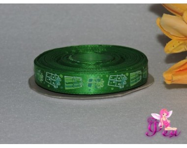 Лента атласная 15 мм с рисунком "Новогодний подарок" зеленый