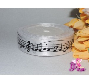 Атласная лента белого цвета с рисунком "Нотная строка" 25мм