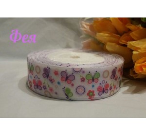 Атласная лента с рисунком  белого цвета в "Бабочки" (мультики, 3D) 25мм