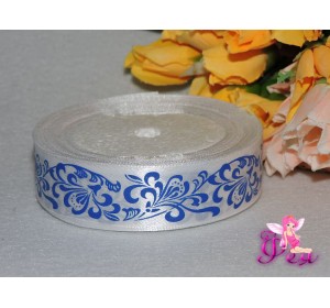 Атласная лента с рисунком 25мм  белого цвета с рисунком "Синий узор"