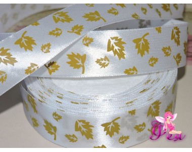 Лента атласная 25 мм, с рисунком "Листья", цв. белый- 1м