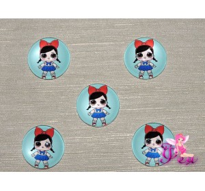 Кабошон стеклянный с рисунком 25 мм "ЛОЛ с красным бантом" - 1шт