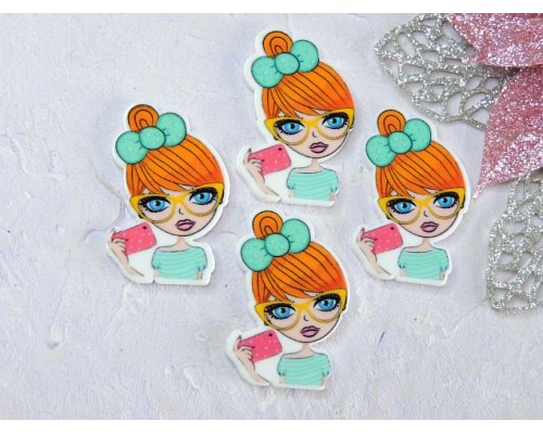 Кабошон-вырубка "Девочка телефоном" 2,8*3,8 см - 1шт.