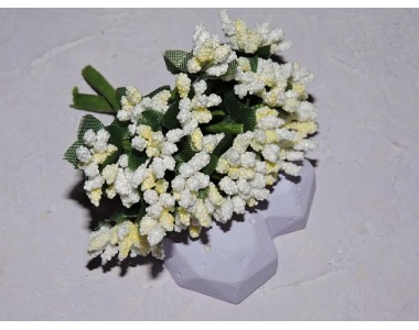 Букетик тычинок из 12 шт, цв. бело-светло. желтый - 1 букетик.