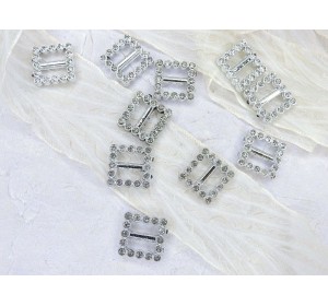 Пряжка пластик  со стразами 17*17 мм "Квадрат" цв. серебро - 1 шт.