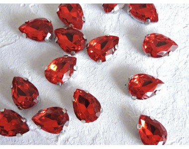 Стразы пришивные 14 мм "Капелька", цв. красный - 1 шт.