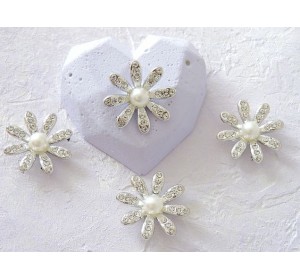 Кабошон флоризель пластик 30  мм, "Цветочек с бусинкой"  цв. серебро - 1 шт