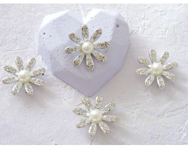 Кабошон флоризель пластик 30  мм, "Цветочек с бусинкой"  цв. серебро - 1 шт