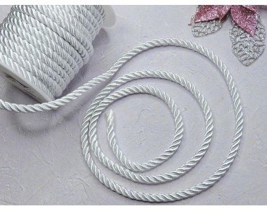 Шнур декоративный крученный 6 мм, цв. белый  - ОТРЕЗ 70 СМ