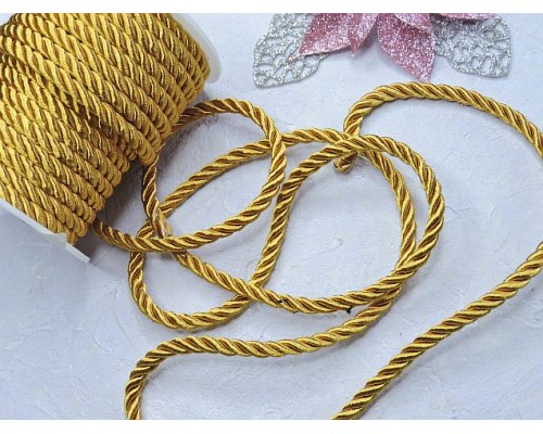 Шнур декоративный крученный 6 мм, цв. золото - 1 м.