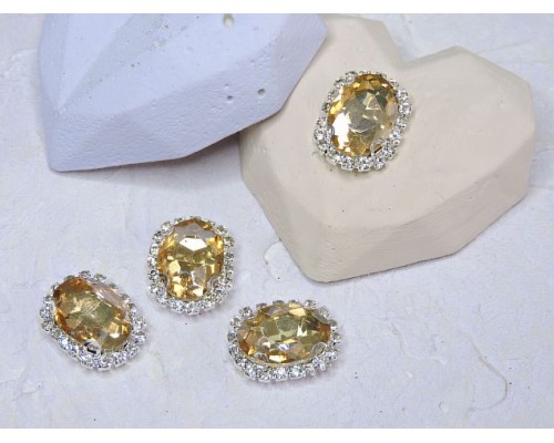 Страза пришившая в серебряной оправе 17*22 мм "Овал", цв. бежевый - 1 шт.