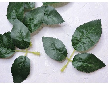 Листик розы 3шт. на веточке 13 см , цв. темно-зеленый - 1веточка.