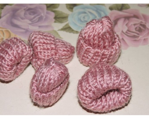 Шапочка вязаная 35*35мм, цв. пенка - 1 шт.