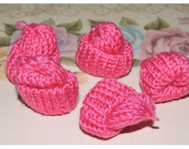 Шапочка вязаная 35*35мм, цв. фукси - 1 шт.
