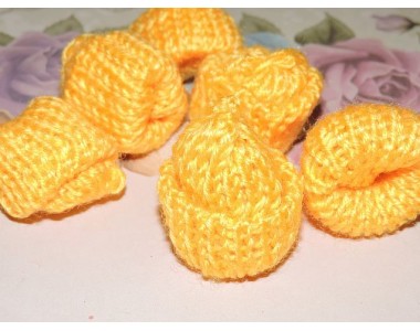 Шапочка вязаная 35*35мм, цв. желтый - 1 шт.