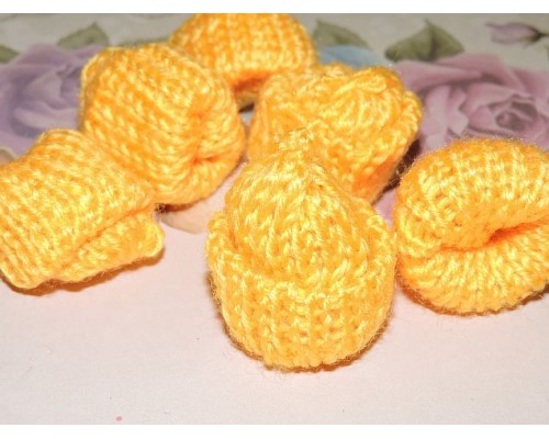 Шапочка вязаная 35*35мм, цв. желтый - 1 шт.