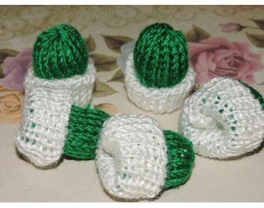 Шапочка вязаная двухцветная 33*40мм, цв. бело-зеленый - 1 шт.