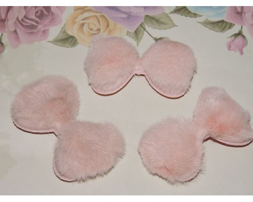 Патч меховой "Бантик" 6,5*3,7 см, цв. пенка - 1 шт