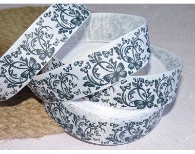 Репсовая лента 25 мм с рисунком "Бабочки серые", цв. белый - 1 м