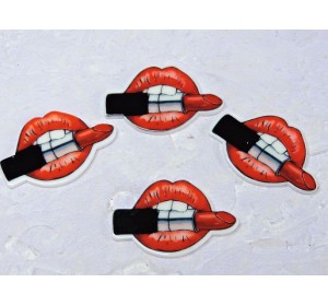 Кабошон-вырубка "Губы с помадой" 3,8*2,5 см - 1 шт.