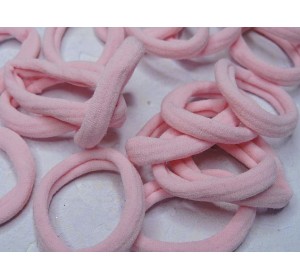 Резинка бесшовная для волос 4 см, цв. светло-розовый - 1 шт.