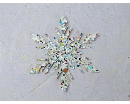 Заготовка-патч из кожзама "Снежинка с острыми кончиками", цв. белый с цветными блестками - 1 шт.