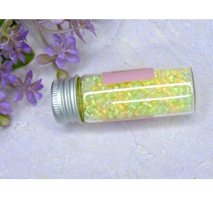 Бисер 8/0 в бутылочке полупрозрачный с цв. серединой "Весна" 20 гр. (светится под УФ) - 1 шт.