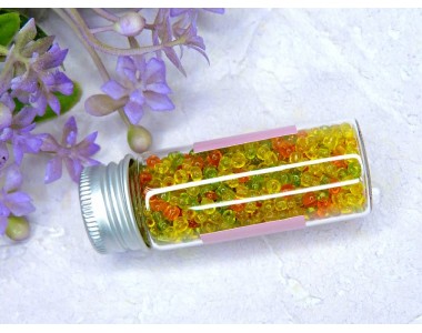 Бисер 8/0 в бутылочке полупрозрачный с цв. серединой "Осень" 20 гр. (светится под УФ) - 1 шт.